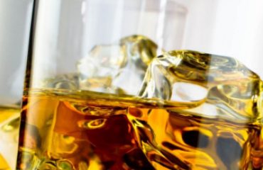 alcoolesononaocombinam